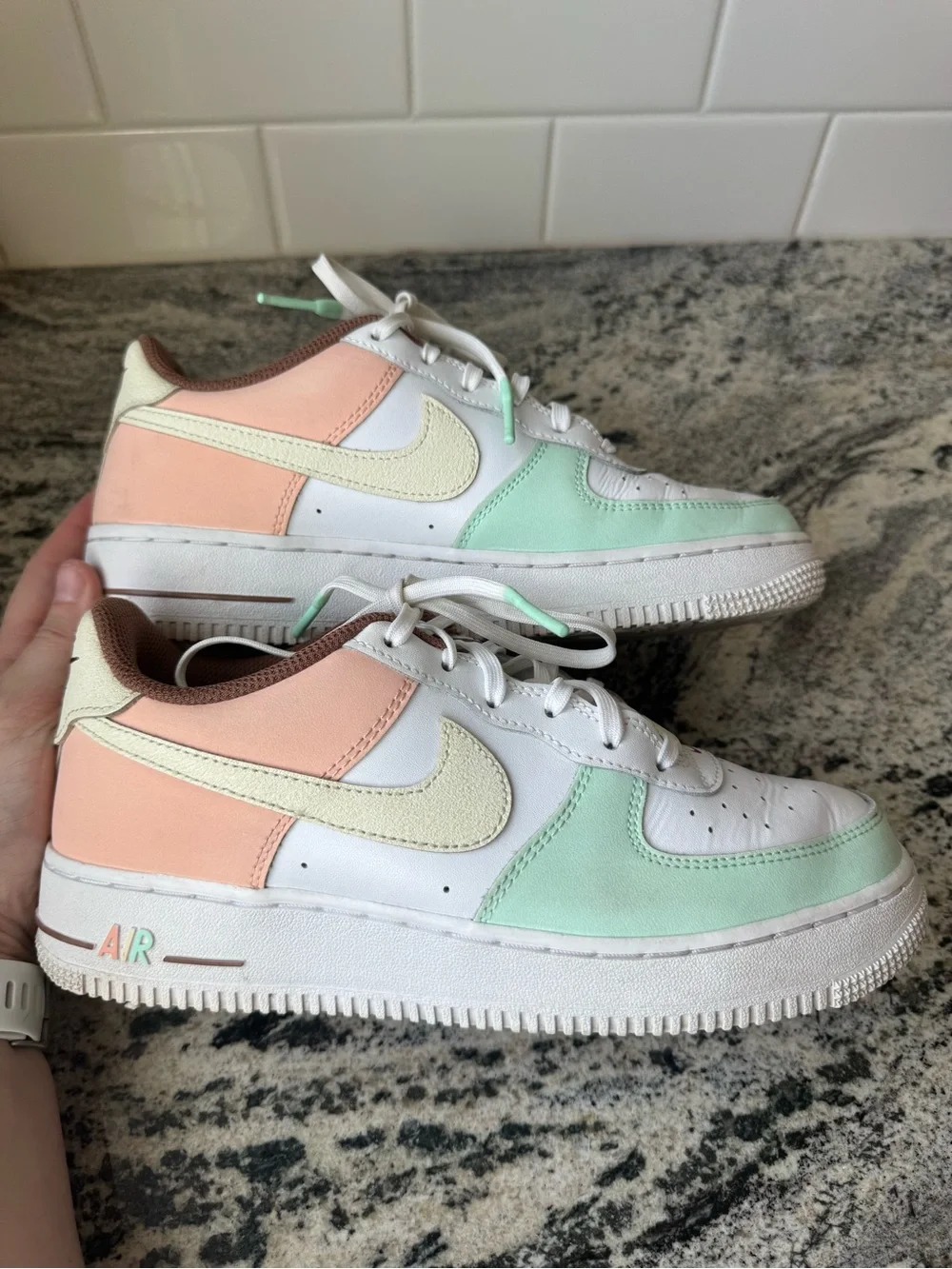 Nike Air Force 1 Low LV8 